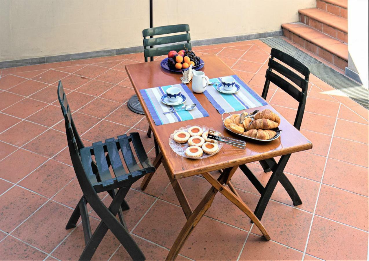 B&B Villa Apuana Marina Di Carrara Eksteriør bilde