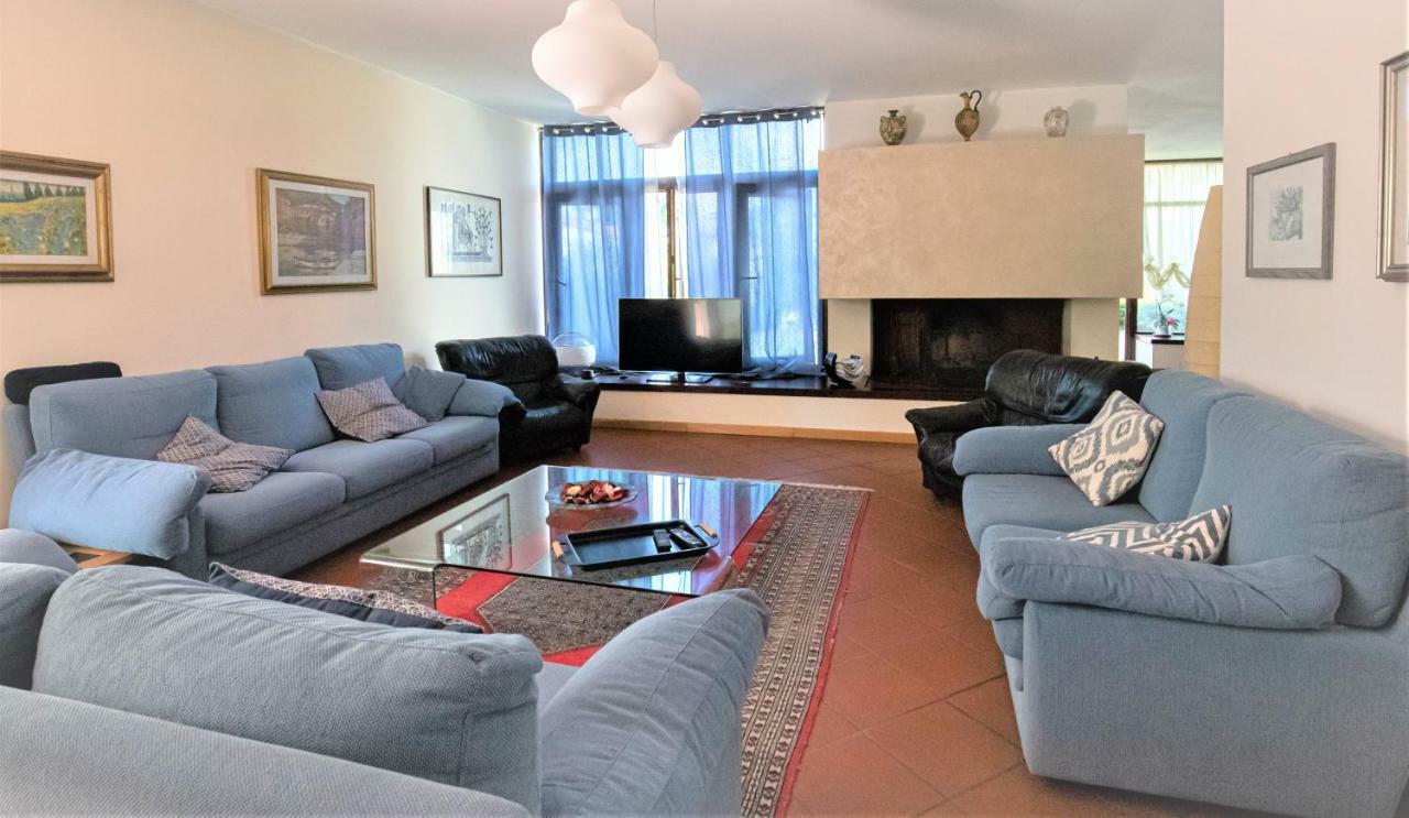 B&B Villa Apuana Marina Di Carrara Eksteriør bilde